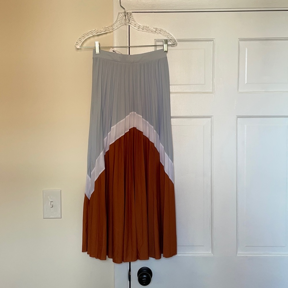 Patterned long skirt